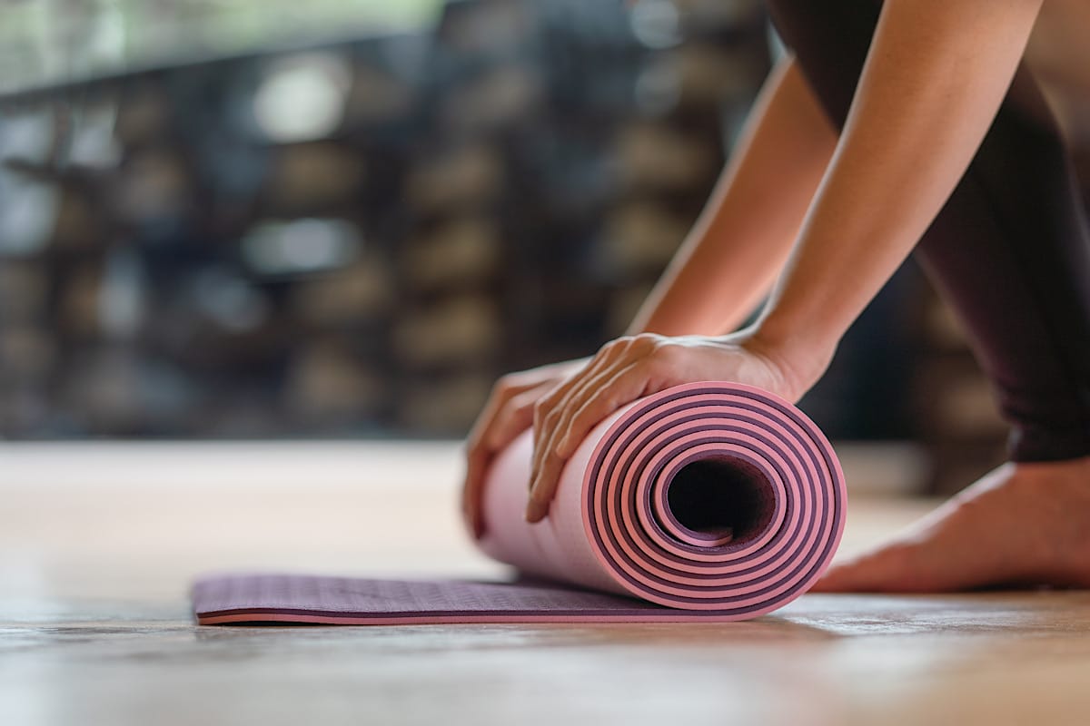 Für eine saubere Yogamatte: Mattenspray selbst machen